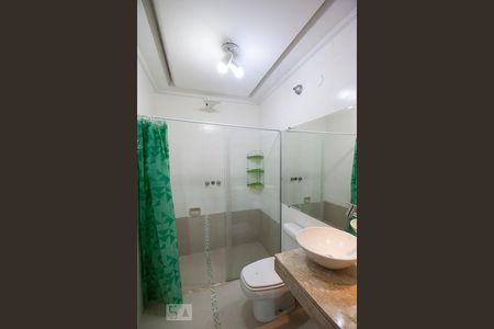Banheiro de kitnet/studio para alugar com 1 quarto, 65m² em Campos Elíseos, São Paulo