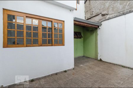 Casa à venda com 150m², 3 quartos e 2 vagas Casa à venda com 150m², 3 quartos e 2 vagasQuintal