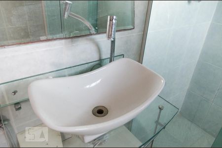 Casa à venda com 150m², 3 quartos e 2 vagas Casa à venda com 150m², 3 quartos e 2 vagasBanheiro da Suíte 2