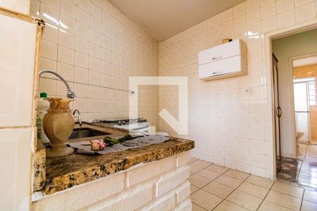 Apartamento à venda com 90m², 2 quartos e 2 vagas Apartamento à venda com 90m², 2 quartos e 2 vagasCozinha