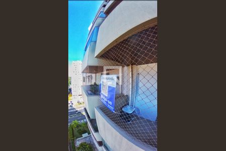 Apartamento à venda com 152m², 4 quartos e 2 vagas Apartamento à venda com 152m², 4 quartos e 2 vagasPlaquinha