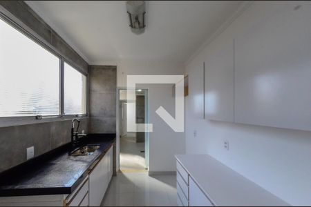 Apartamento à venda com 152m², 4 quartos e 2 vagas Apartamento à venda com 152m², 4 quartos e 2 vagasCozinha