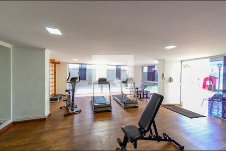 Apartamento à venda com 152m², 4 quartos e 2 vagas Apartamento à venda com 152m², 4 quartos e 2 vagasÁrea comum - Academia