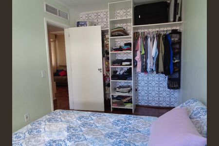 Quarto 1 de apartamento à venda com 2 quartos, 70m² em Auxiliadora, Porto Alegre