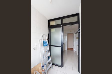 Apartamento à venda com 70m², 3 quartos e 1 vagaÁrea de serviço