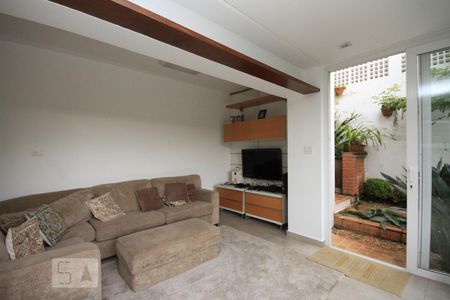 Casa à venda com 260m², 3 quartos e 3 vagasSala Andar Inferior