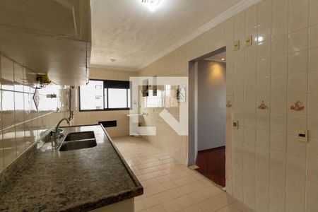 Apartamento para alugar com 114m², 3 quartos e 2 vagas Apartamento para alugar com 114m², 3 quartos e 2 vagasCozinha