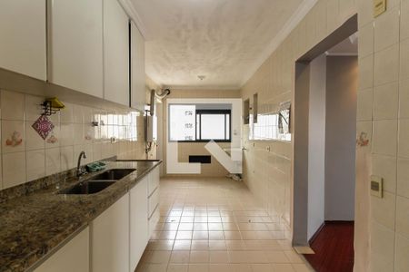 Apartamento para alugar com 114m², 3 quartos e 2 vagas Apartamento para alugar com 114m², 3 quartos e 2 vagasCozinha/Área de Serviço