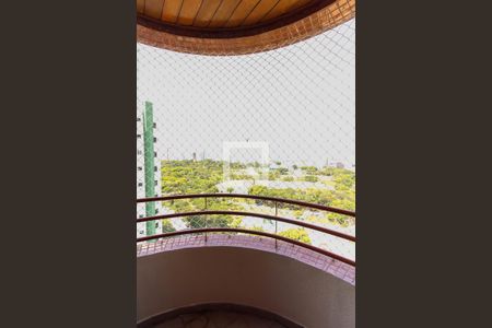 Apartamento para alugar com 114m², 3 quartos e 2 vagas Apartamento para alugar com 114m², 3 quartos e 2 vagasVaranda Suíte