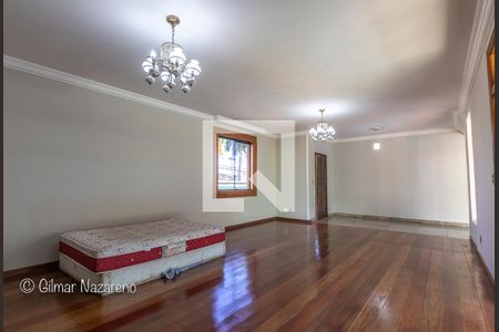 Casa à venda com 430m², 5 quartos e 4 vagas