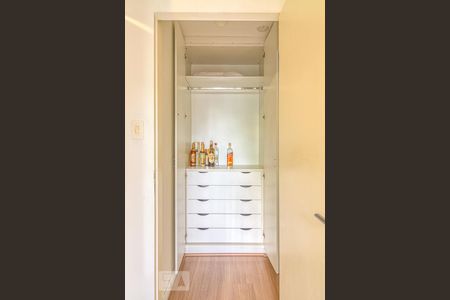 Apartamento à venda com 92m², 2 quartos e sem vagaPrimeiro quarto