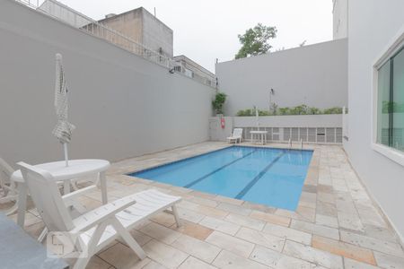Apartamento à venda com 167m², 2 quartos e 2 vagas Apartamento à venda com 167m², 2 quartos e 2 vagasPiscina