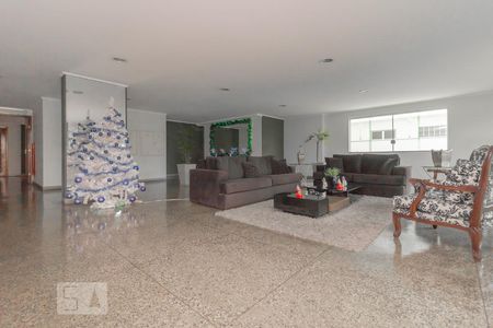 Apartamento à venda com 167m², 2 quartos e 2 vagas Apartamento à venda com 167m², 2 quartos e 2 vagasHall social