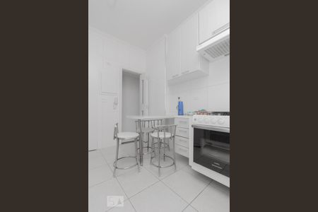 Apartamento à venda com 167m², 2 quartos e 2 vagas Apartamento à venda com 167m², 2 quartos e 2 vagasCozinha