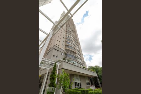 Apartamento para alugar com 136m², 3 quartos e 3 vagasFachada