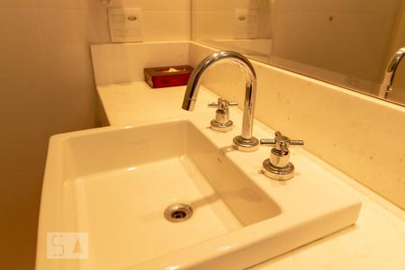 Apartamento para alugar com 136m², 3 quartos e 3 vagasBanheiro suíte 1