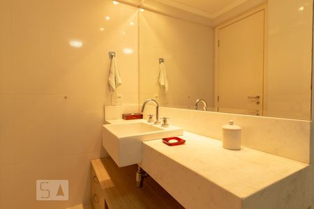 Apartamento para alugar com 136m², 3 quartos e 3 vagasBanheiro suíte 1