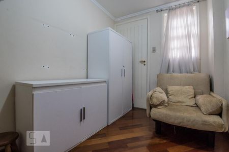 Apartamento para alugar com 350m², 5 quartos e 3 vagasQuarto de Serviço