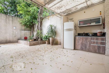 Apartamento para alugar com 350m², 5 quartos e 3 vagasQuintal