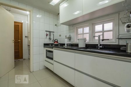 Apartamento para alugar com 350m², 5 quartos e 3 vagasCozinha