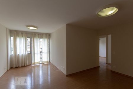 Sala de apartamento para alugar com 3 quartos, 75m² em Morumbi, São Paulo