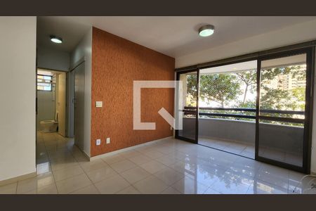 Sala de apartamento para alugar com 1 quarto, 50m² em Cambuí, Campinas