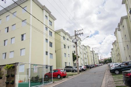 Apartamento à venda com 42m², 2 quartos e 1 vaga Apartamento à venda com 42m², 2 quartos e 1 vagaFachada