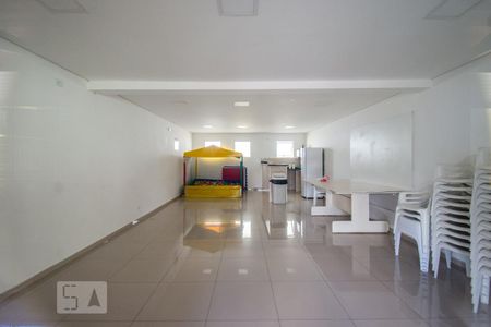Apartamento à venda com 42m², 2 quartos e 1 vaga Apartamento à venda com 42m², 2 quartos e 1 vagaSalão de festas
