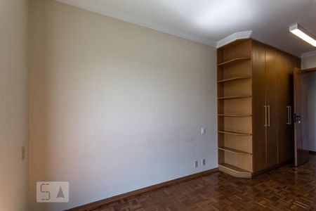 Apartamento à venda com 152m², 3 quartos e 3 vagas Apartamento à venda com 152m², 3 quartos e 3 vagasSuíte3