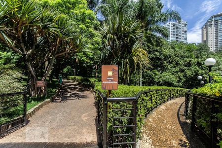 Apartamento à venda com 152m², 3 quartos e 3 vagas Apartamento à venda com 152m², 3 quartos e 3 vagasAcesso ao Bosque/Trilhas