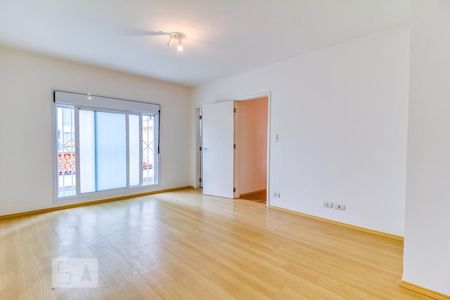 Casa à venda com 188m², 4 quartos e 4 vagas Casa à venda com 188m², 4 quartos e 4 vagasSegunda suíte