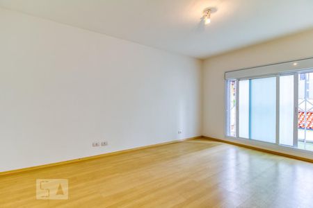 Casa à venda com 188m², 4 quartos e 4 vagas Casa à venda com 188m², 4 quartos e 4 vagasSegunda suíte