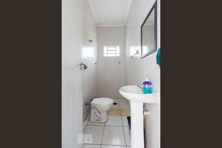 Casa à venda com 136m², 3 quartos e 6 vagasBanheiro de serviço