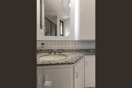 Banheiro de apartamento à venda com 4 quartos, 112m² em Vila Mariana, São Paulo