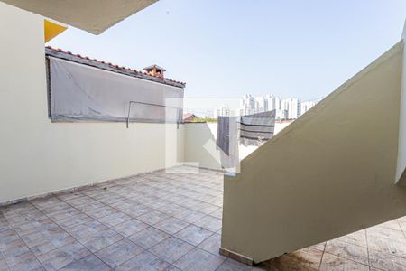 Casa à venda com 100m², 3 quartos e 2 vagas Casa à venda com 100m², 3 quartos e 2 vagasQuintal