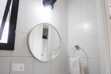 Apartamento à venda com 80m², 3 quartos e 1 vaga Apartamento à venda com 80m², 3 quartos e 1 vagaBanheiro de Serviço