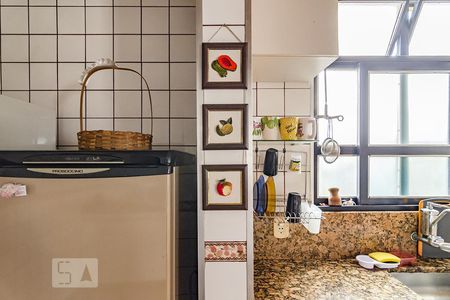 Casa à venda com 413m², 4 quartos e 4 vagas Casa à venda com 413m², 4 quartos e 4 vagasCozinha