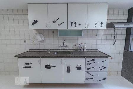 Apartamento à venda com 120m², 3 quartos e 2 vagasCozinha