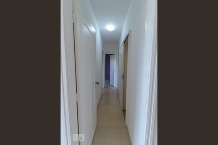 Corredor de apartamento para alugar com 3 quartos, 120m² em Freguesia (jacarepaguá), Rio de Janeiro