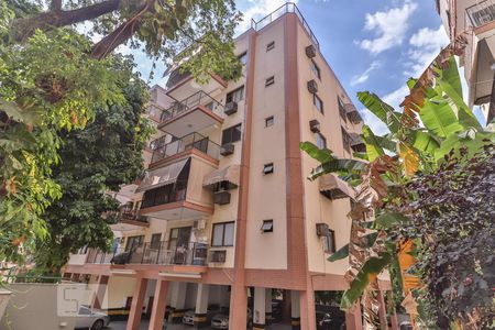 Apartamento à venda com 120m², 3 quartos e 2 vagasFachada