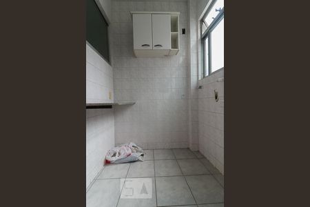 Apartamento à venda com 90m², 3 quartos e 2 vagas Apartamento à venda com 90m², 3 quartos e 2 vagasÁrea de Serviço