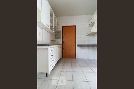Apartamento à venda com 90m², 3 quartos e 2 vagas Apartamento à venda com 90m², 3 quartos e 2 vagasCozinha