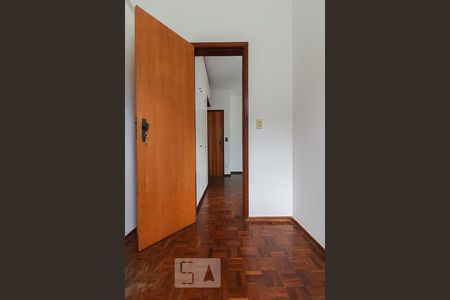 Apartamento à venda com 90m², 3 quartos e 2 vagas Apartamento à venda com 90m², 3 quartos e 2 vagasSuíte