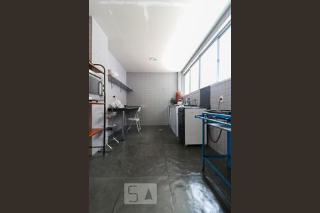 Apartamento à venda com 90m², 3 quartos e 2 vagas Apartamento à venda com 90m², 3 quartos e 2 vagasCopa do Salão de Festas