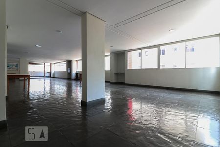 Apartamento à venda com 90m², 3 quartos e 2 vagas Apartamento à venda com 90m², 3 quartos e 2 vagasSalão de Festas