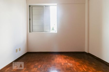 Apartamento à venda com 90m², 3 quartos e 2 vagas Apartamento à venda com 90m², 3 quartos e 2 vagasQuarto 2