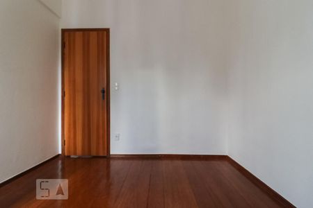 Apartamento à venda com 90m², 3 quartos e 2 vagas Apartamento à venda com 90m², 3 quartos e 2 vagasQuarto