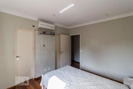 Casa à venda com 275m², 3 quartos e 6 vagasSuíte 1