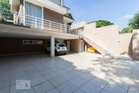 Casa à venda com 275m², 3 quartos e 6 vagasGaragem