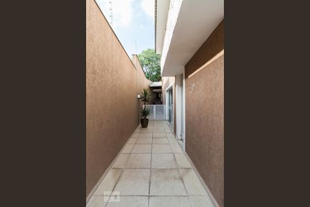 Casa à venda com 275m², 3 quartos e 6 vagasQuintal lateral